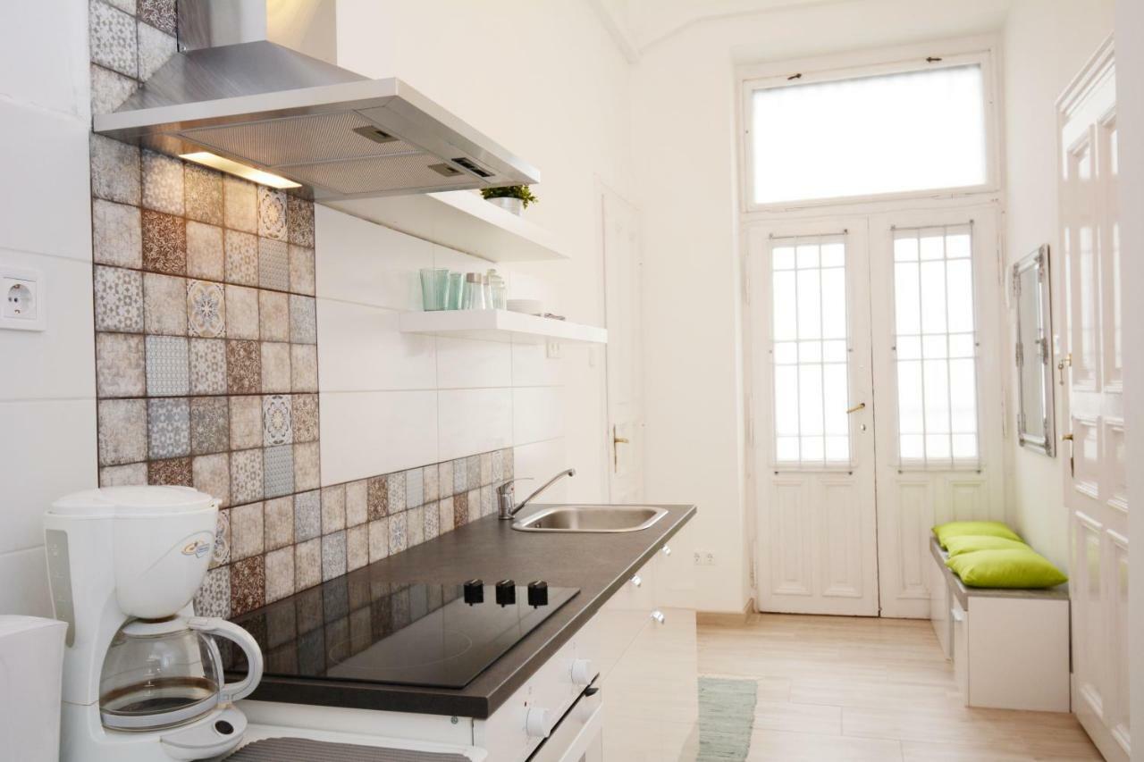 Lillybeth City Center Apartments Budapest Exterior foto